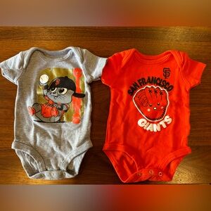 Set of San Francisco Giants onesies 0-3 months